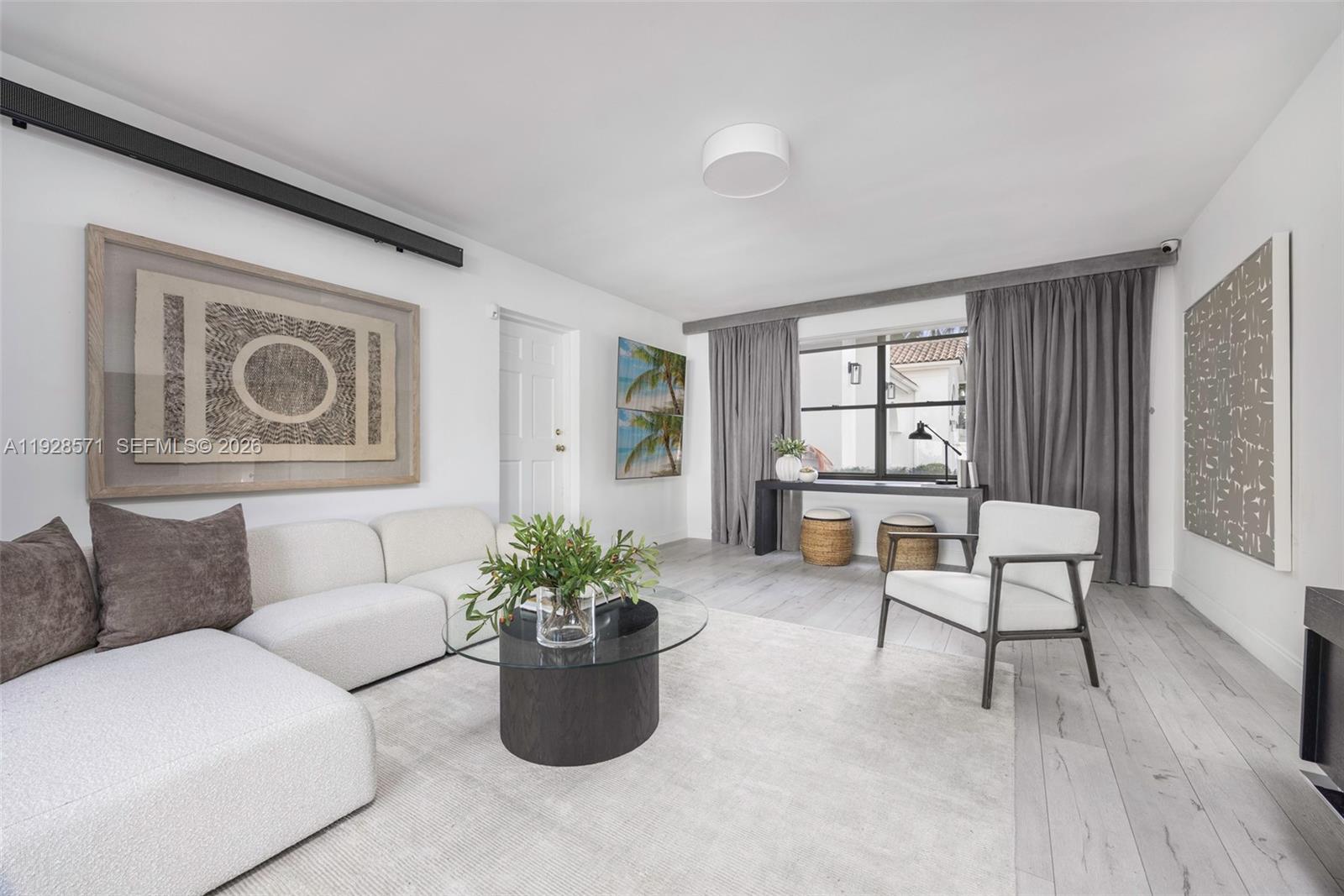 7430 SW 66th St Miami, FL 33143