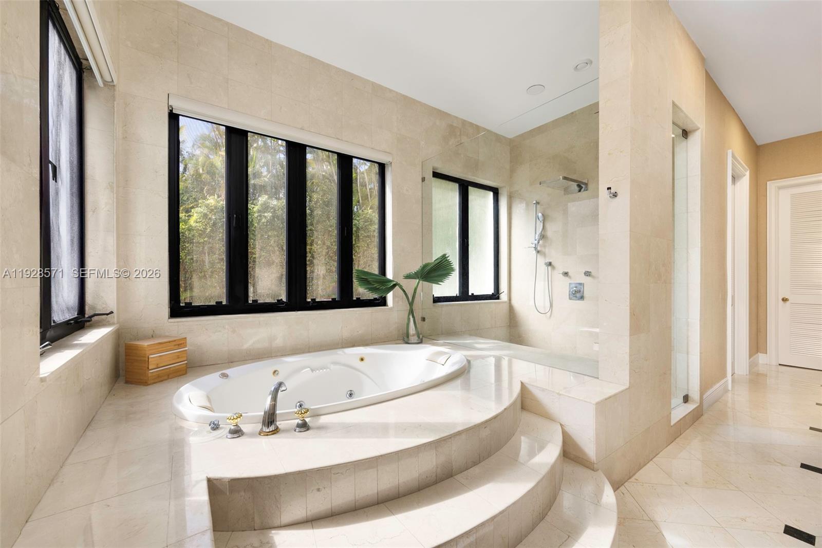 7430 SW 66th St Miami, FL 33143