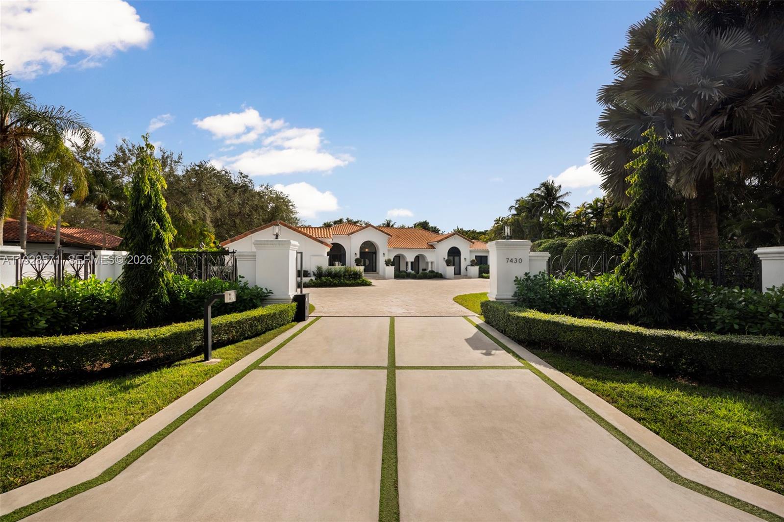 7430 SW 66th St Miami, FL 33143