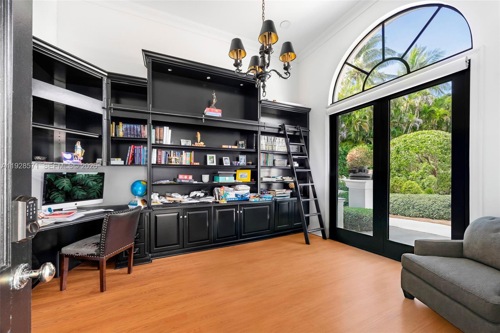 7430 SW 66th St Miami, FL 33143