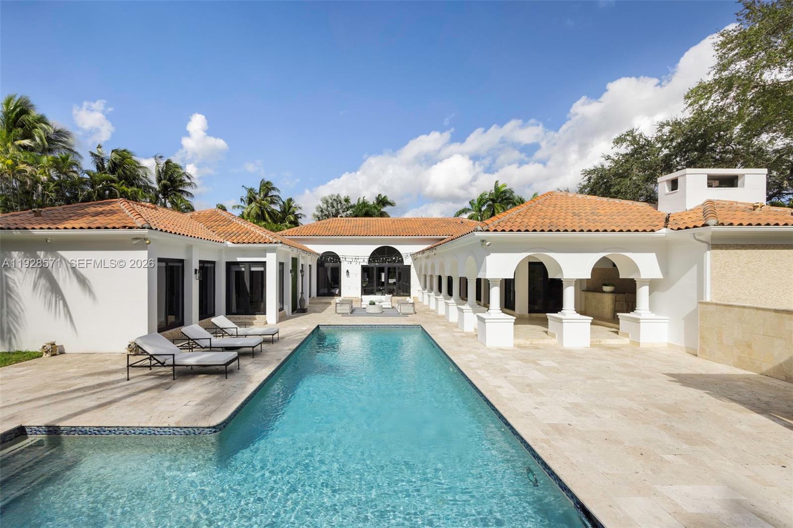 7430 SW 66th St Miami, FL 33143