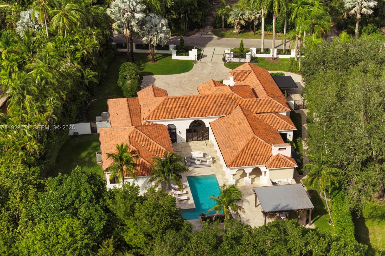 7430 SW 66th St Miami, FL 33143