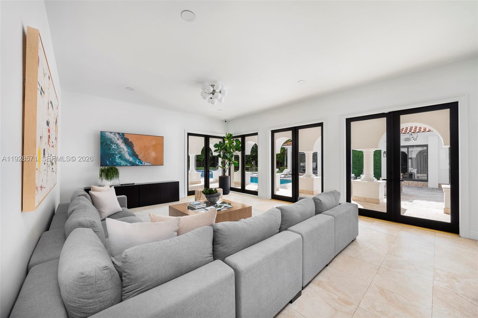 7430 SW 66th St Miami, FL 33143