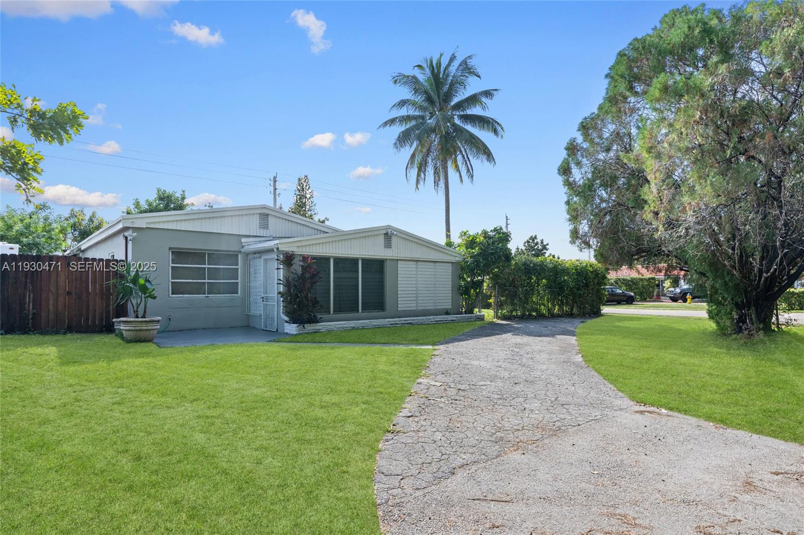 1300 NE 183rd St #1300