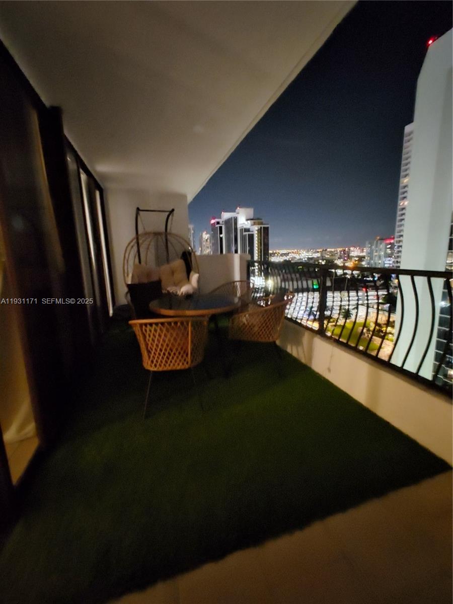 555 NE 15th St #21F Miami, FL 33132