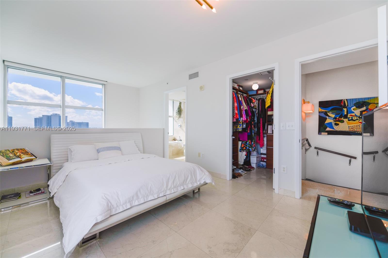 image The Atrium at Aventura13