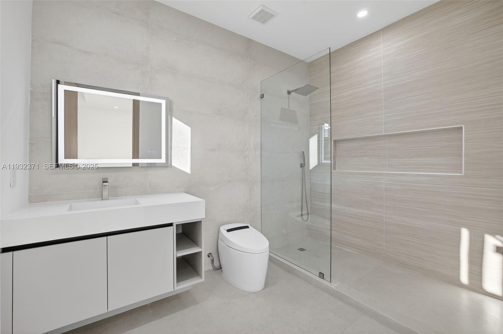 1013 SE 9th St Fort Lauderdale, FL 33316