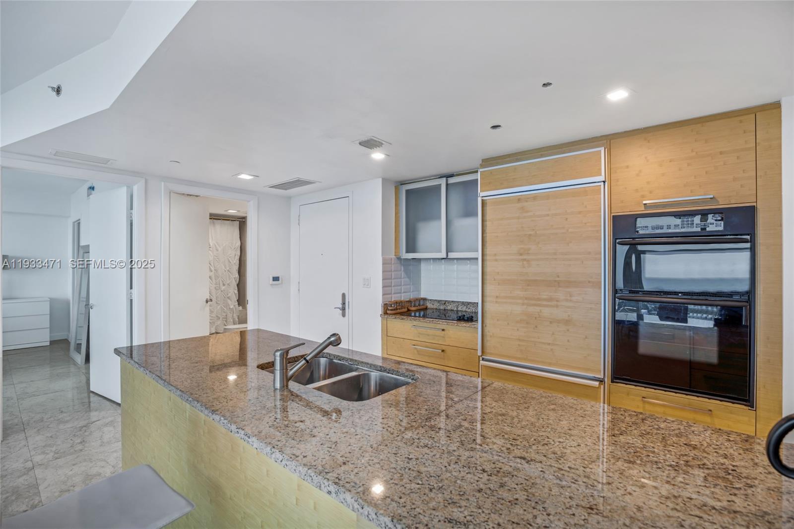 image Beach Club 211