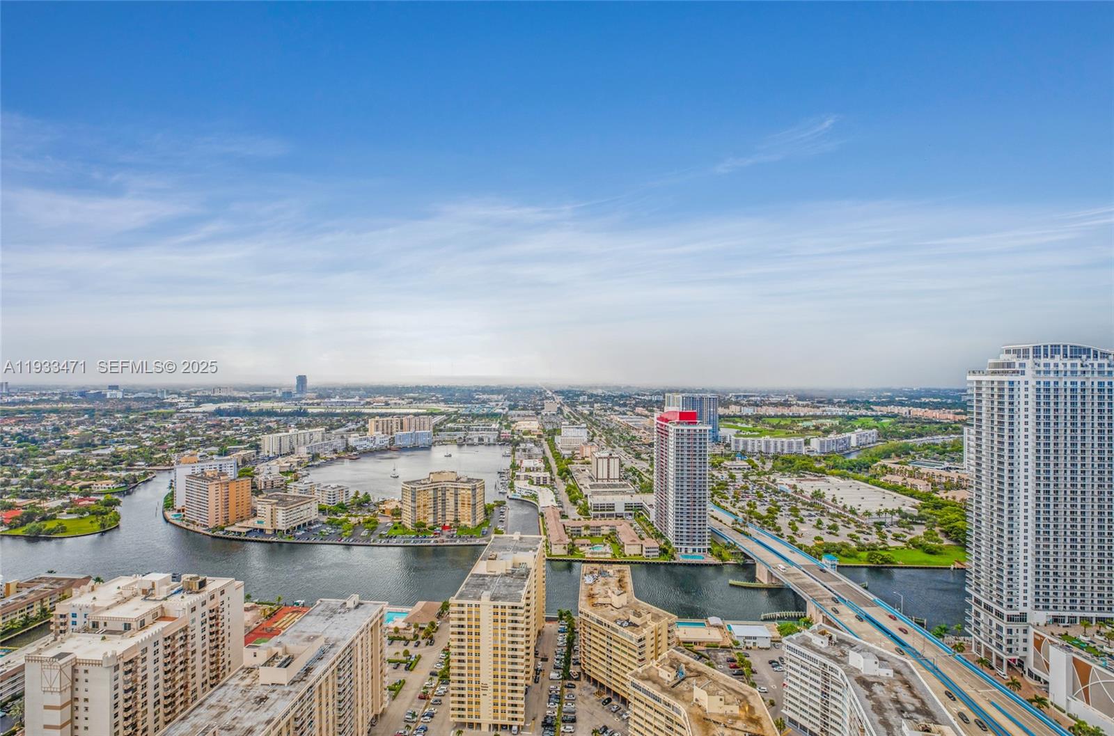 image Beach Club 220