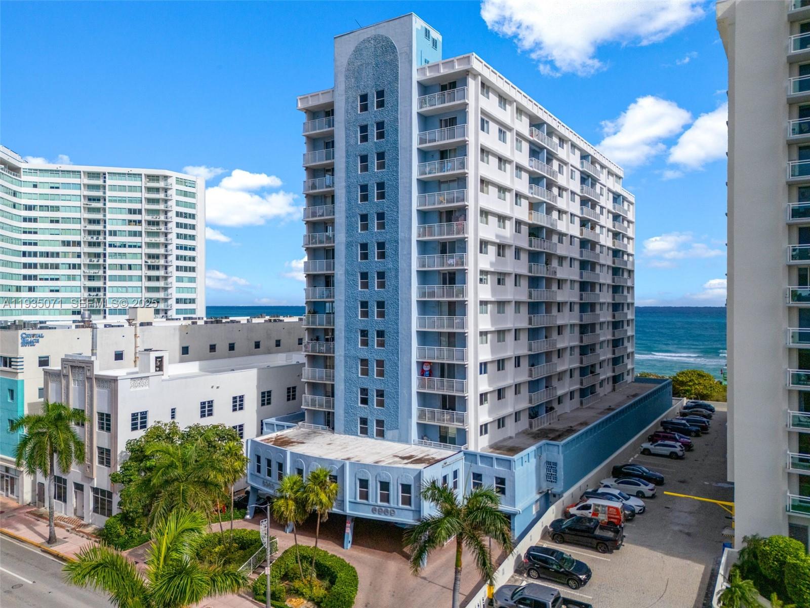 6969 Collins Ave #811 Miami Beach, FL 33141