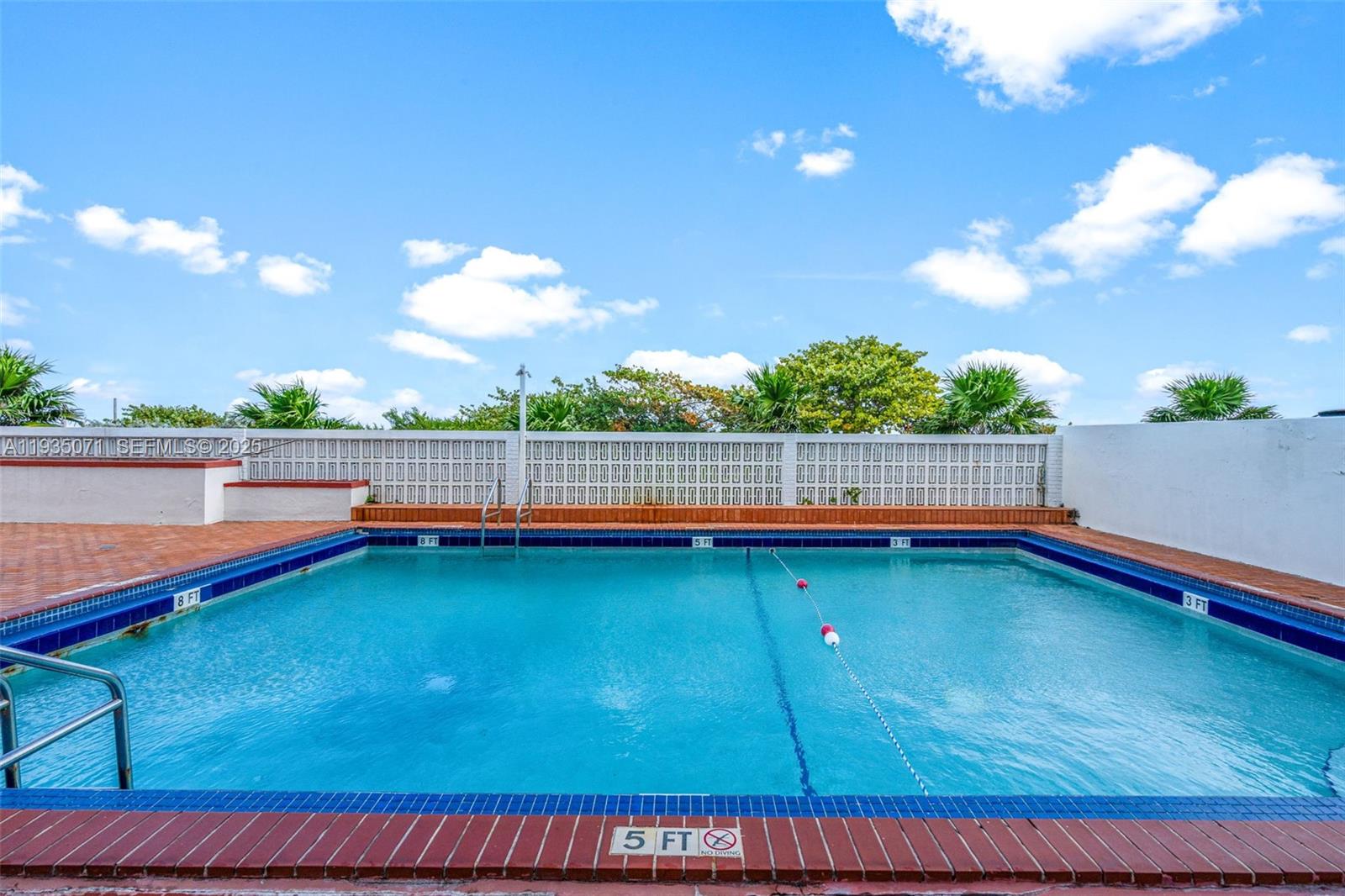 6969 Collins Ave #811 Miami Beach, FL 33141