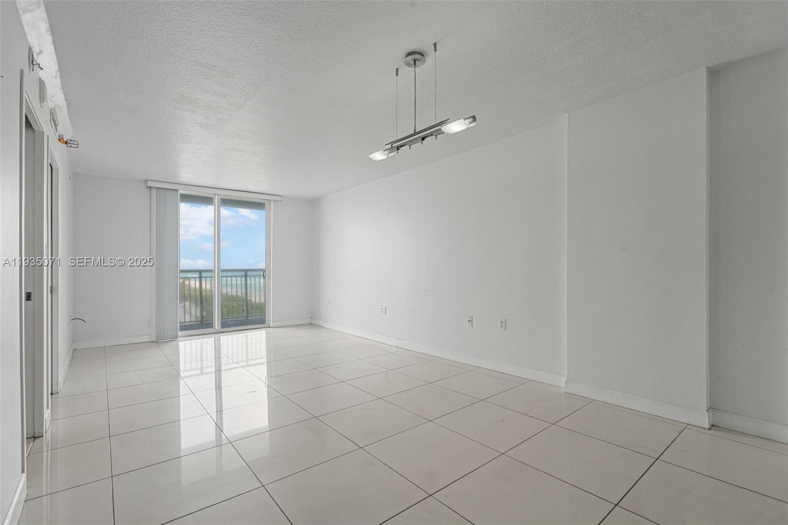 6969 Collins Ave #811 Miami Beach, FL 33141