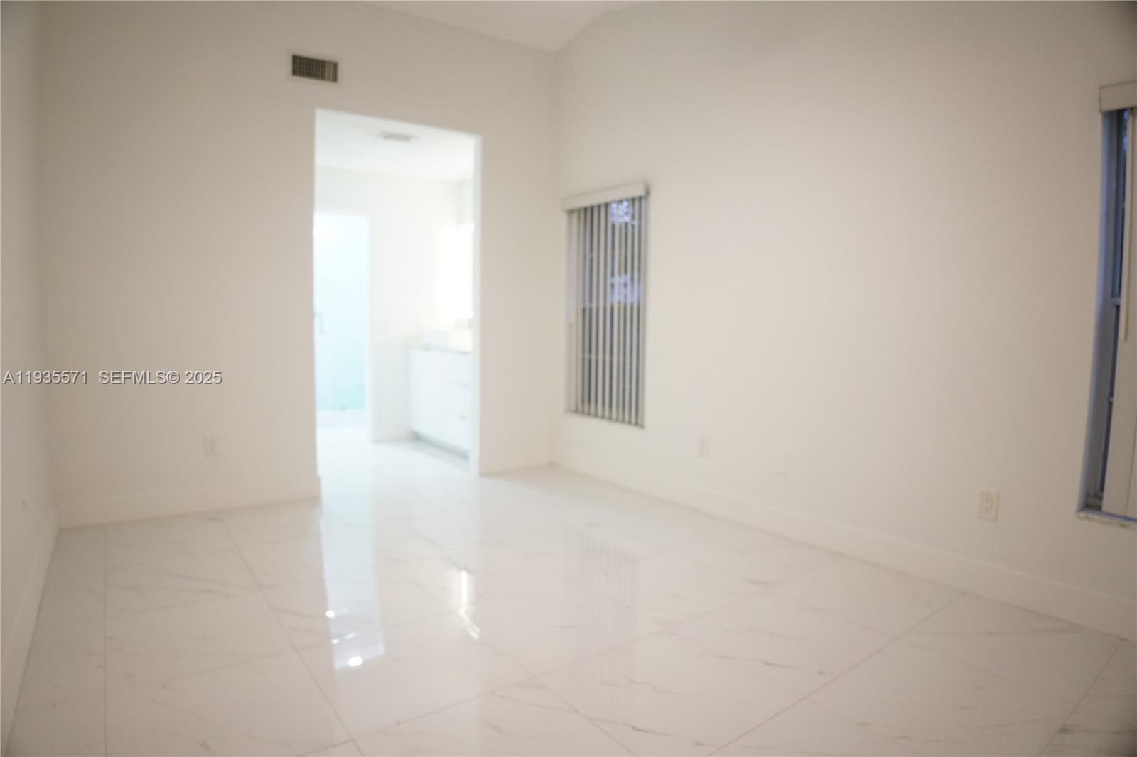 5141 NW 101st Pl Doral, FL 33178