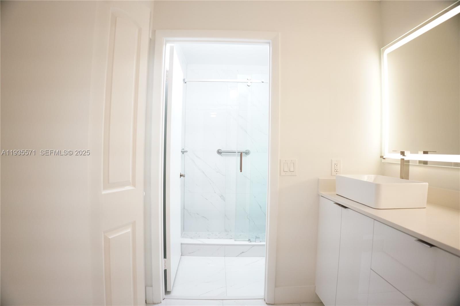 5141 NW 101st Pl Doral, FL 33178