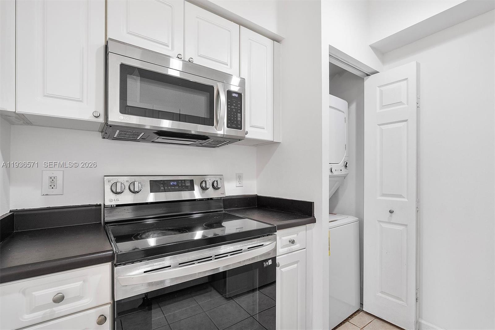 image Porto Bellagio Condo10