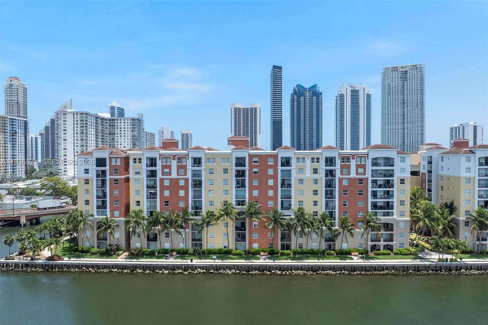 image Porto Bellagio Condo33