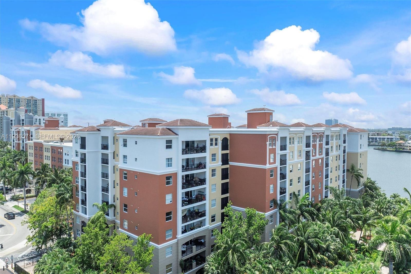 image Porto Bellagio Condo37