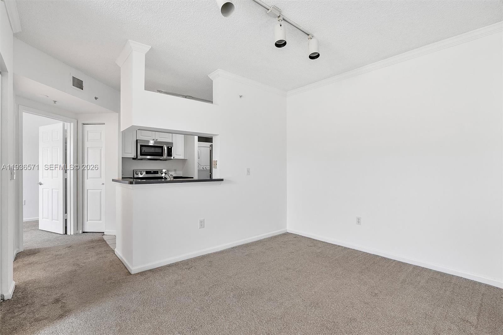 image Porto Bellagio Condo8