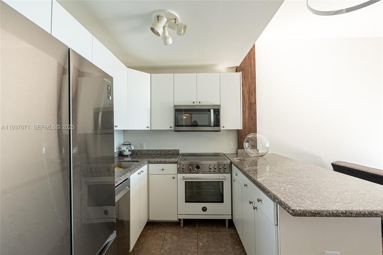 770 NE 69th St #8F Miami, FL 33138