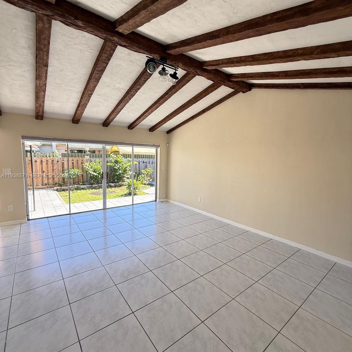 12144 SW 110th St Cir W Miami, FL 33186