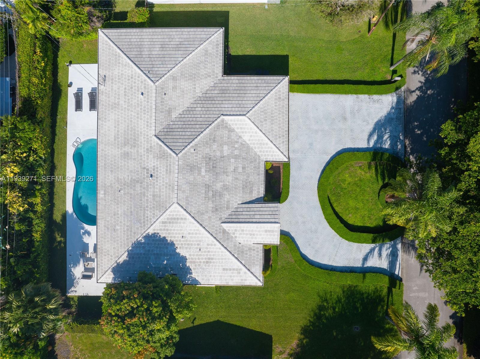 1420 Campamento Ave Coral Gables, FL 33156