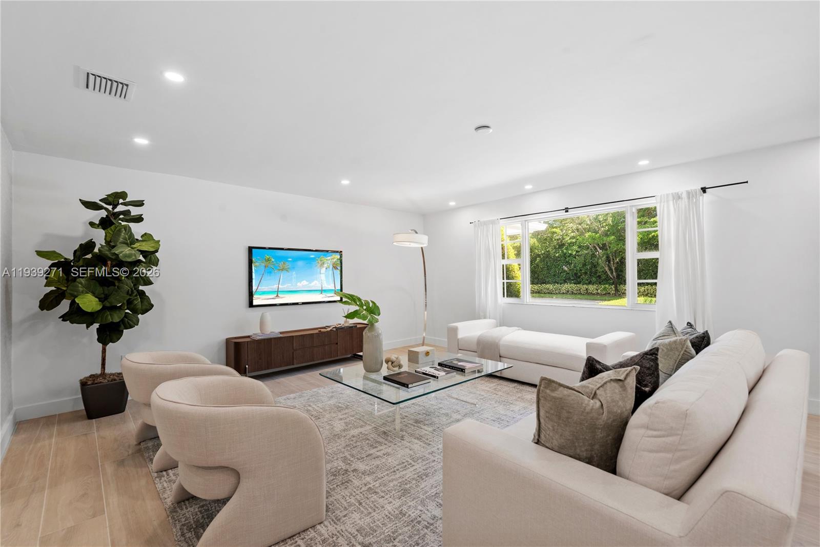 1420 Campamento Ave Coral Gables, FL 33156