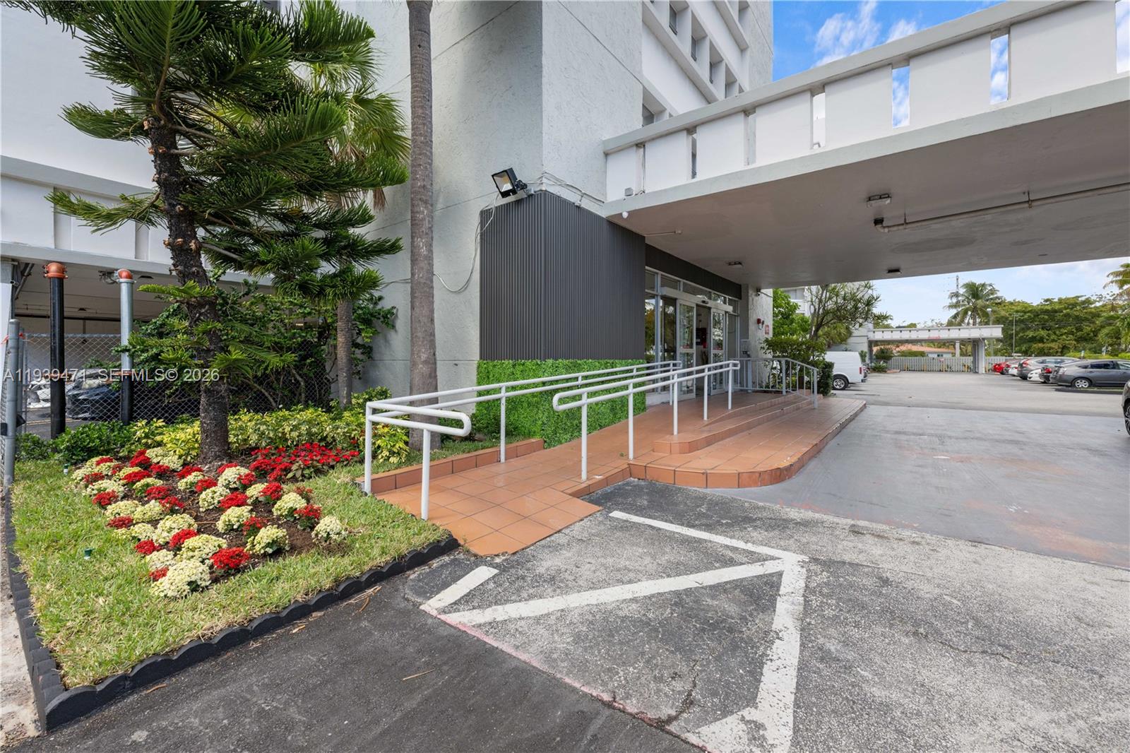 16710 NE 9th Ave #306 North Miami Beach, FL 33162