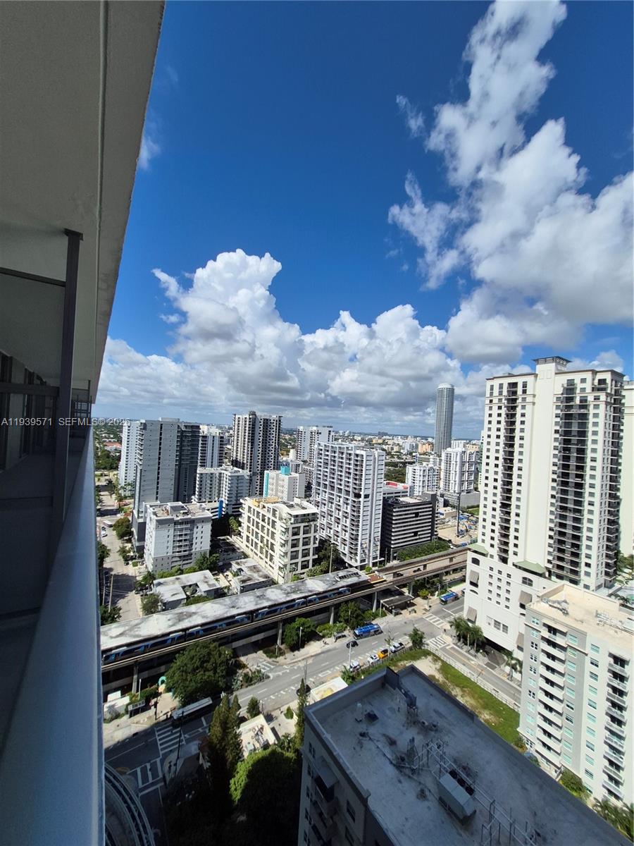 image Axis on Brickell North11