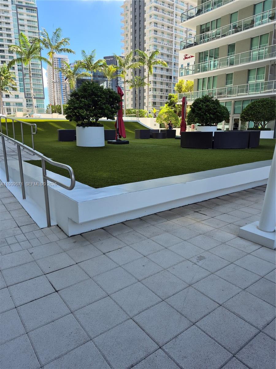 image Axis on Brickell North14