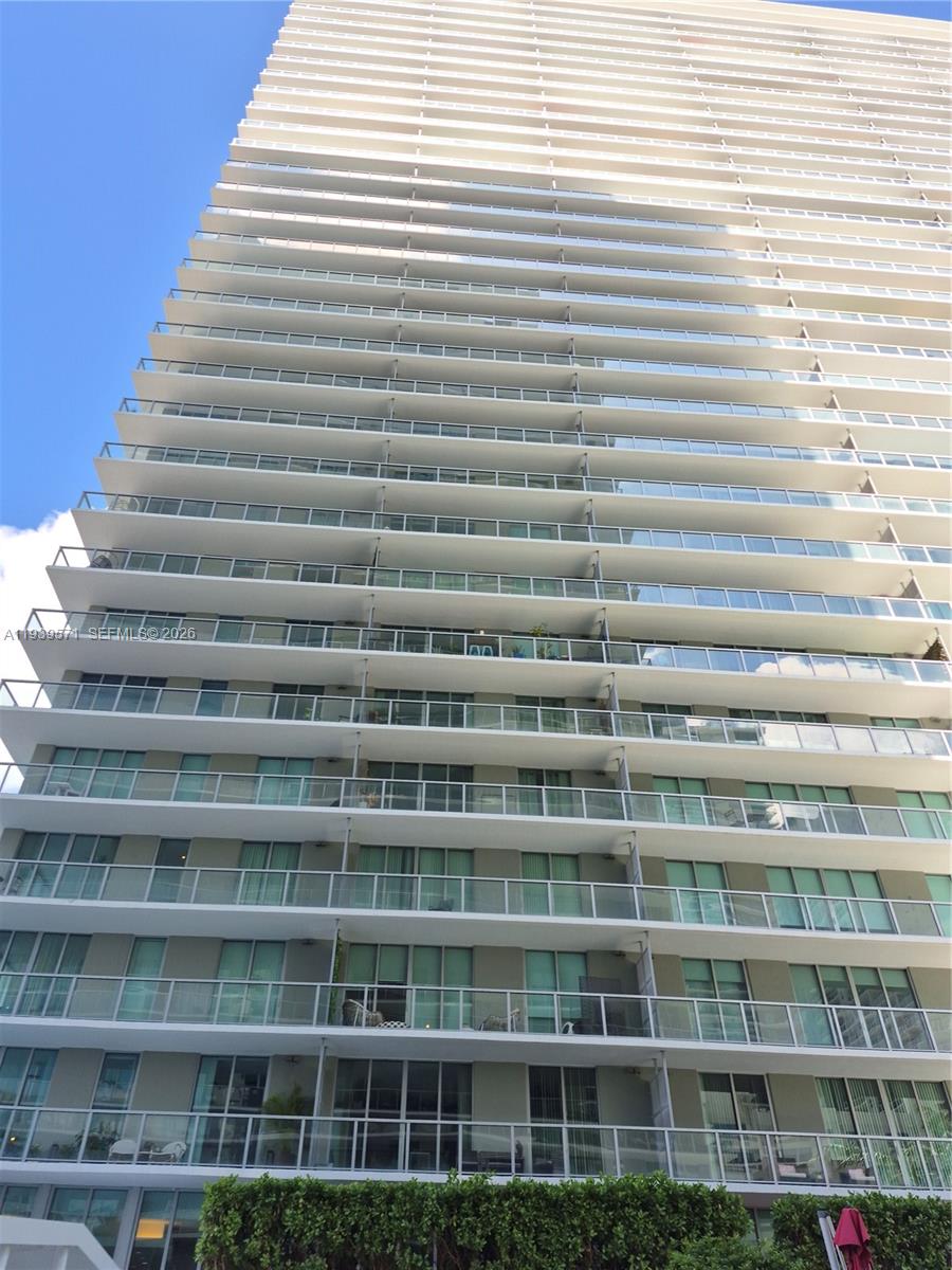 image Axis on Brickell North16