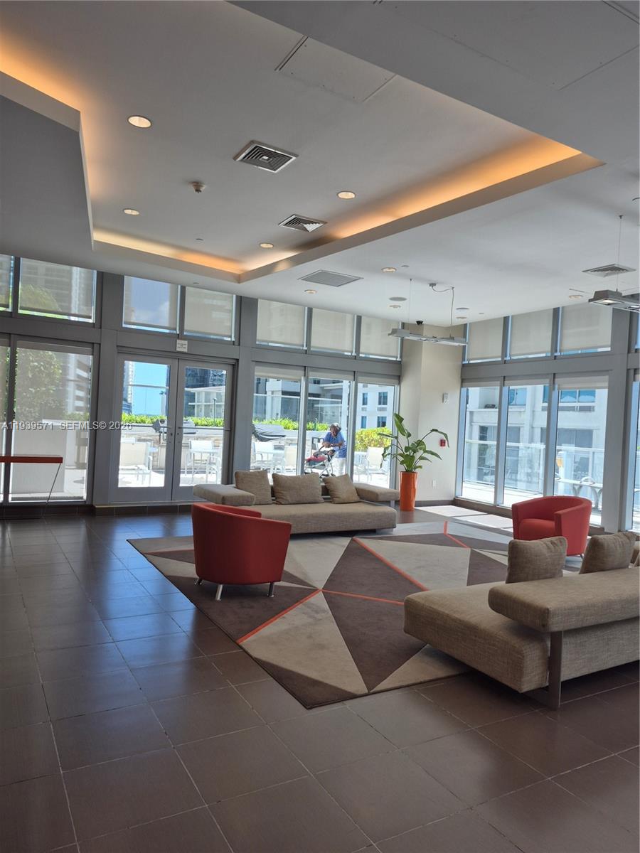 image Axis on Brickell North32