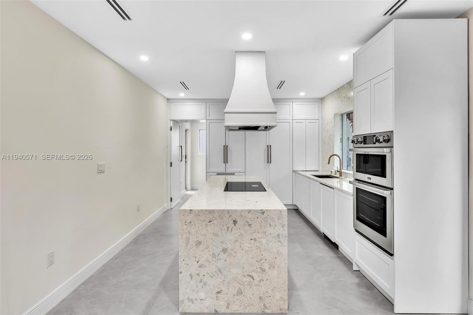 1636 SW 9th St Miami, FL 33135