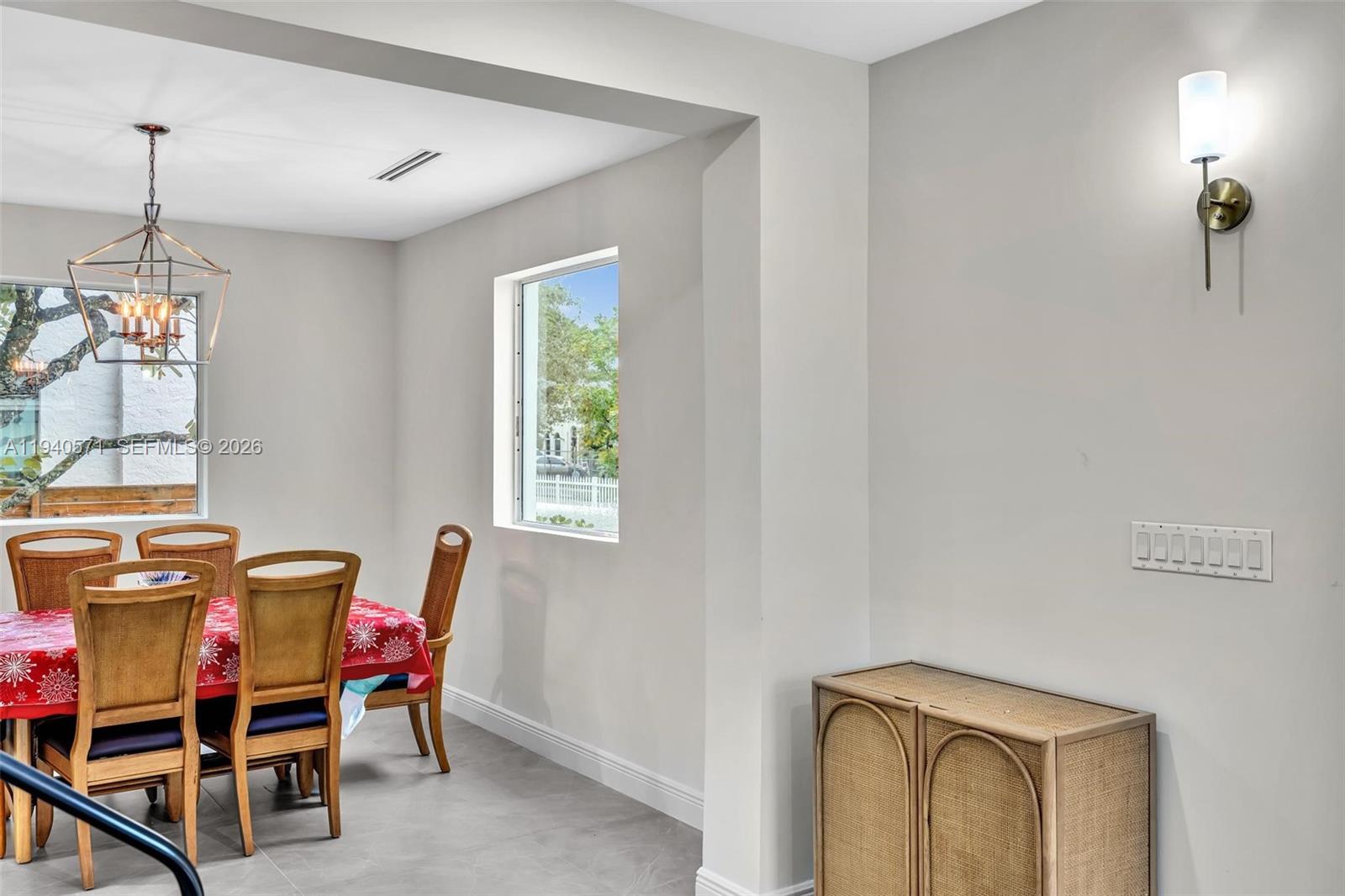 1636 SW 9th St Miami, FL 33135