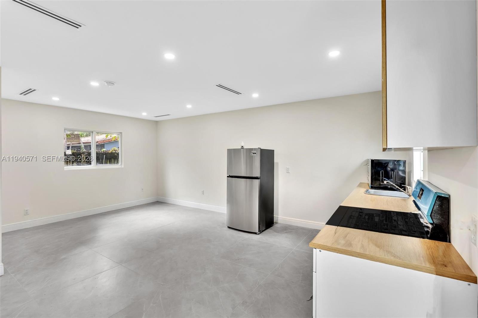 1636 SW 9th St Miami, FL 33135