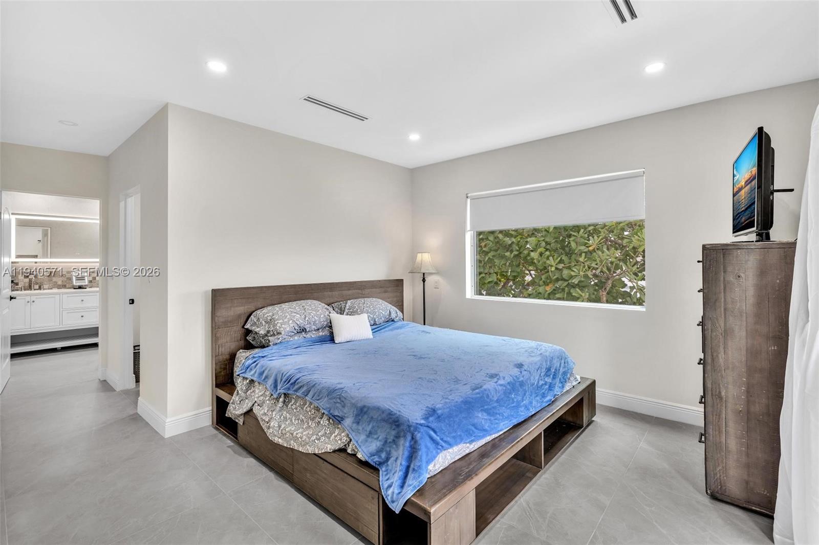 1636 SW 9th St Miami, FL 33135