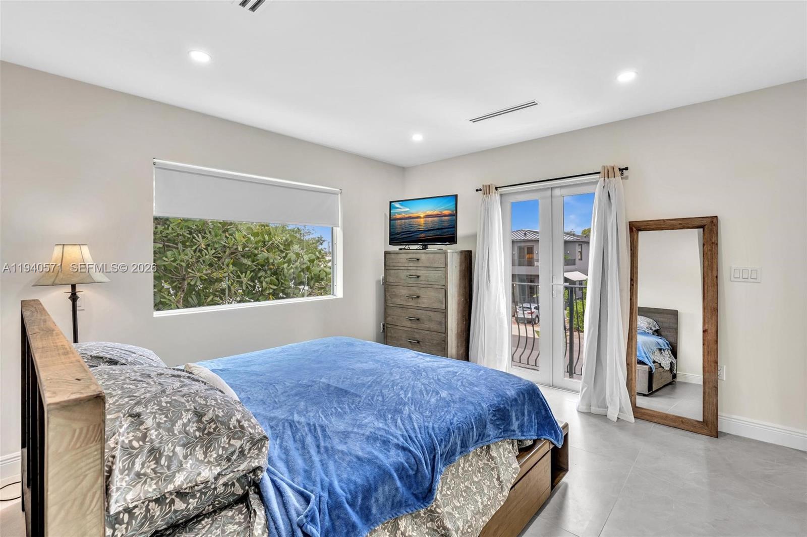 1636 SW 9th St Miami, FL 33135