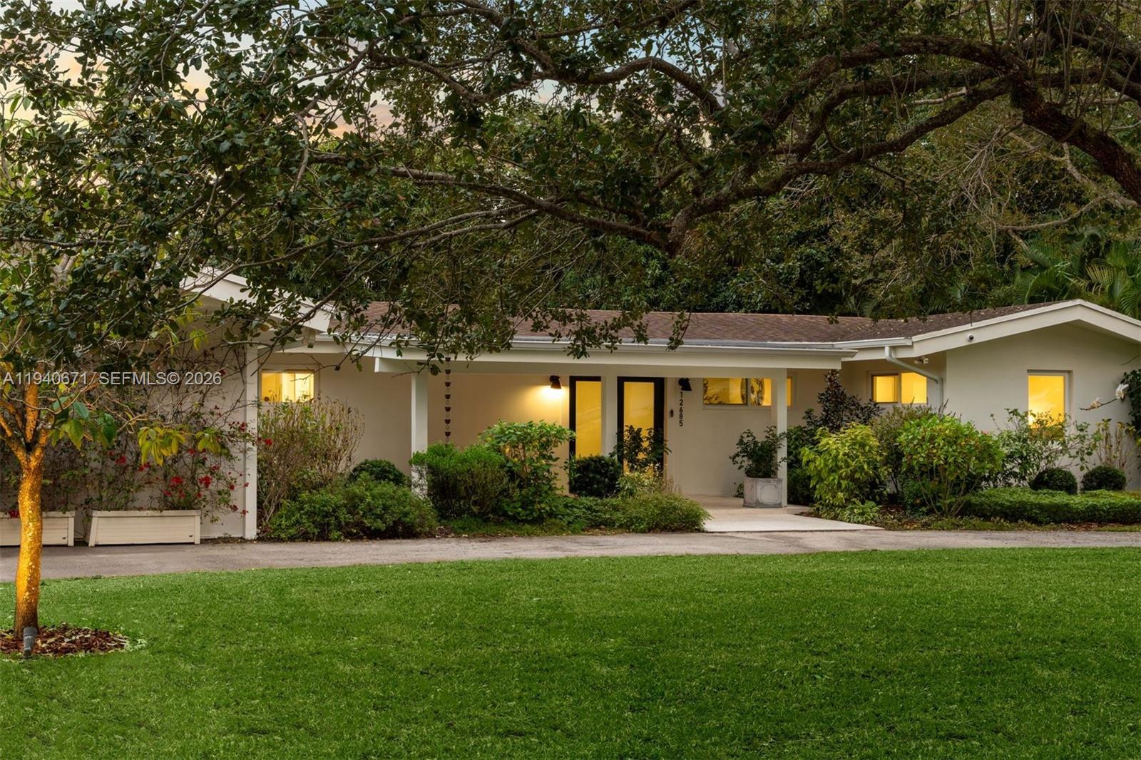 12685 SW 81st Ave Pinecrest, FL 33156