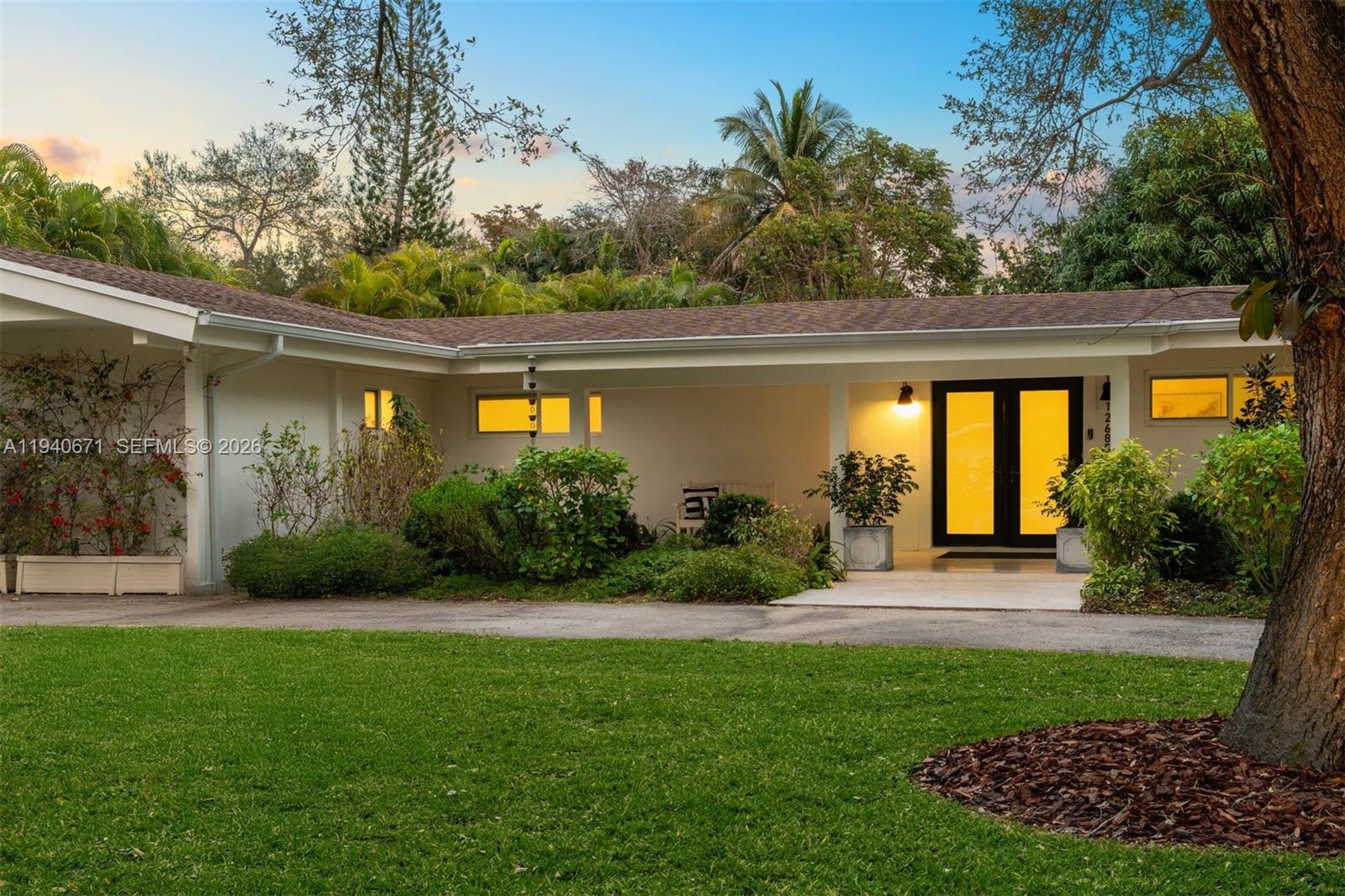 12685 SW 81st Ave Pinecrest, FL 33156