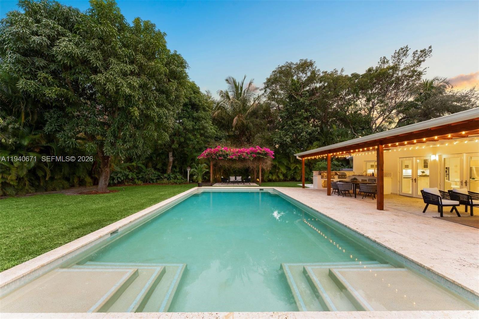 12685 SW 81st Ave Pinecrest, FL 33156