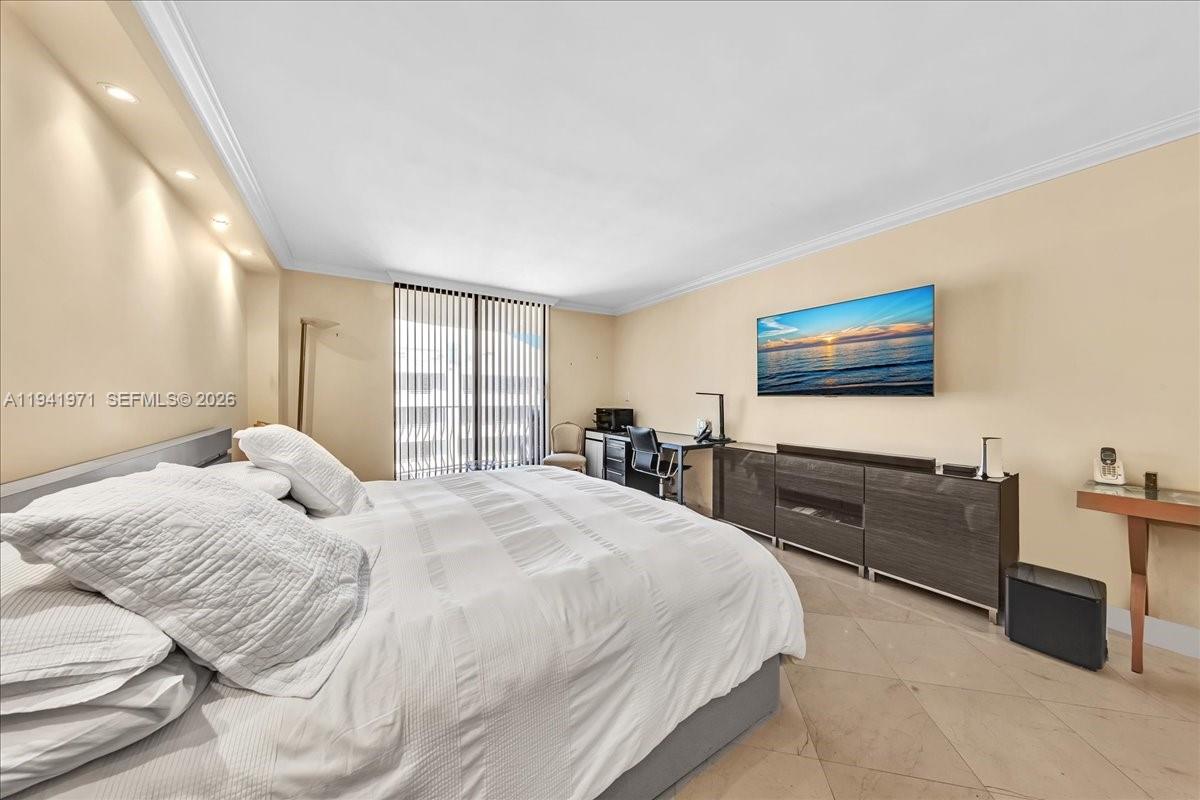 8877 Collins Ave #PH-2 Surfside, FL 33154