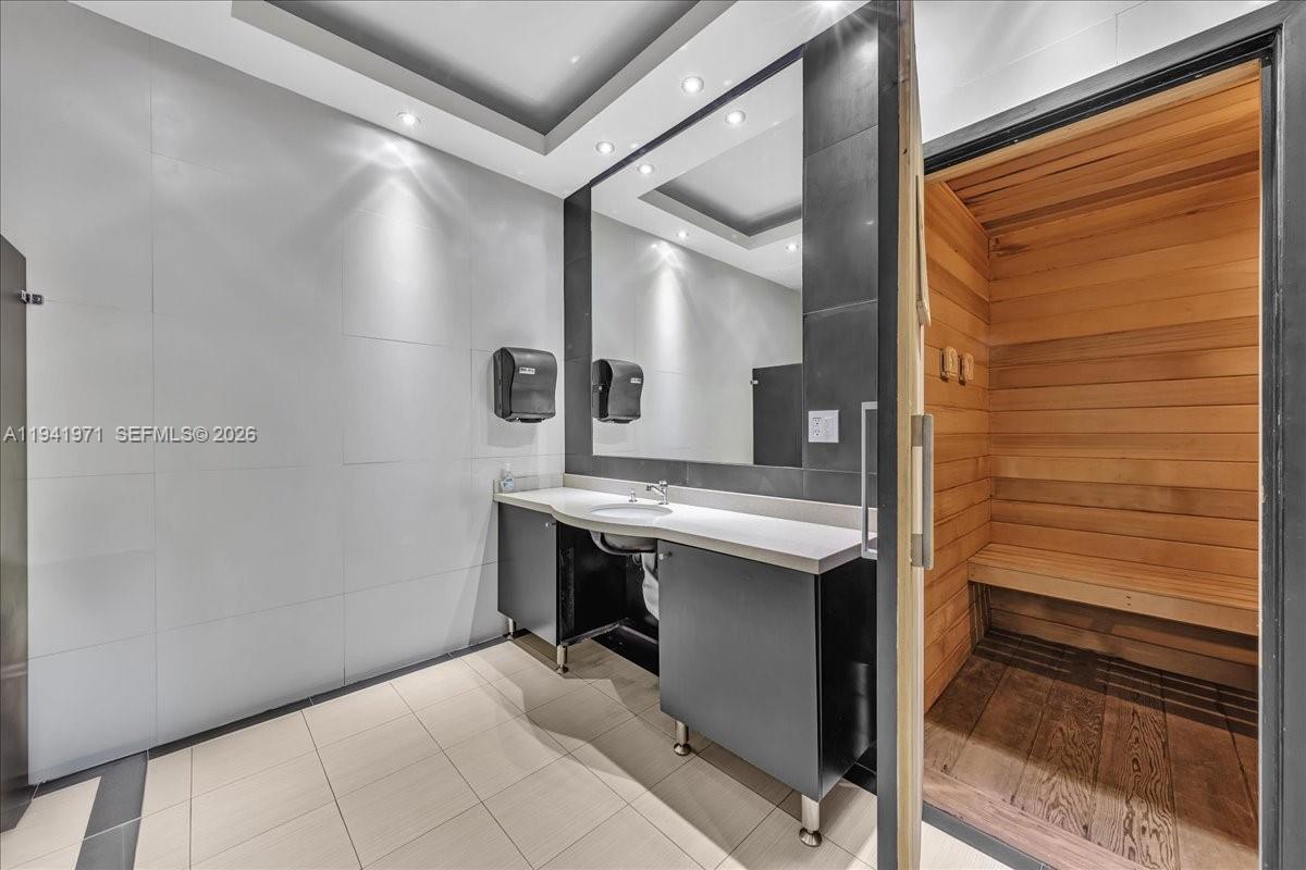 8877 Collins Ave #PH-2 Surfside, FL 33154