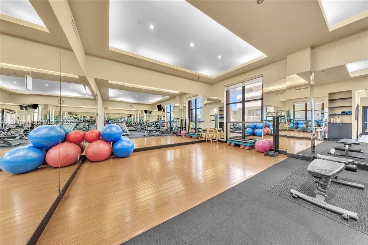 8877 Collins Ave #PH-2 Surfside, FL 33154