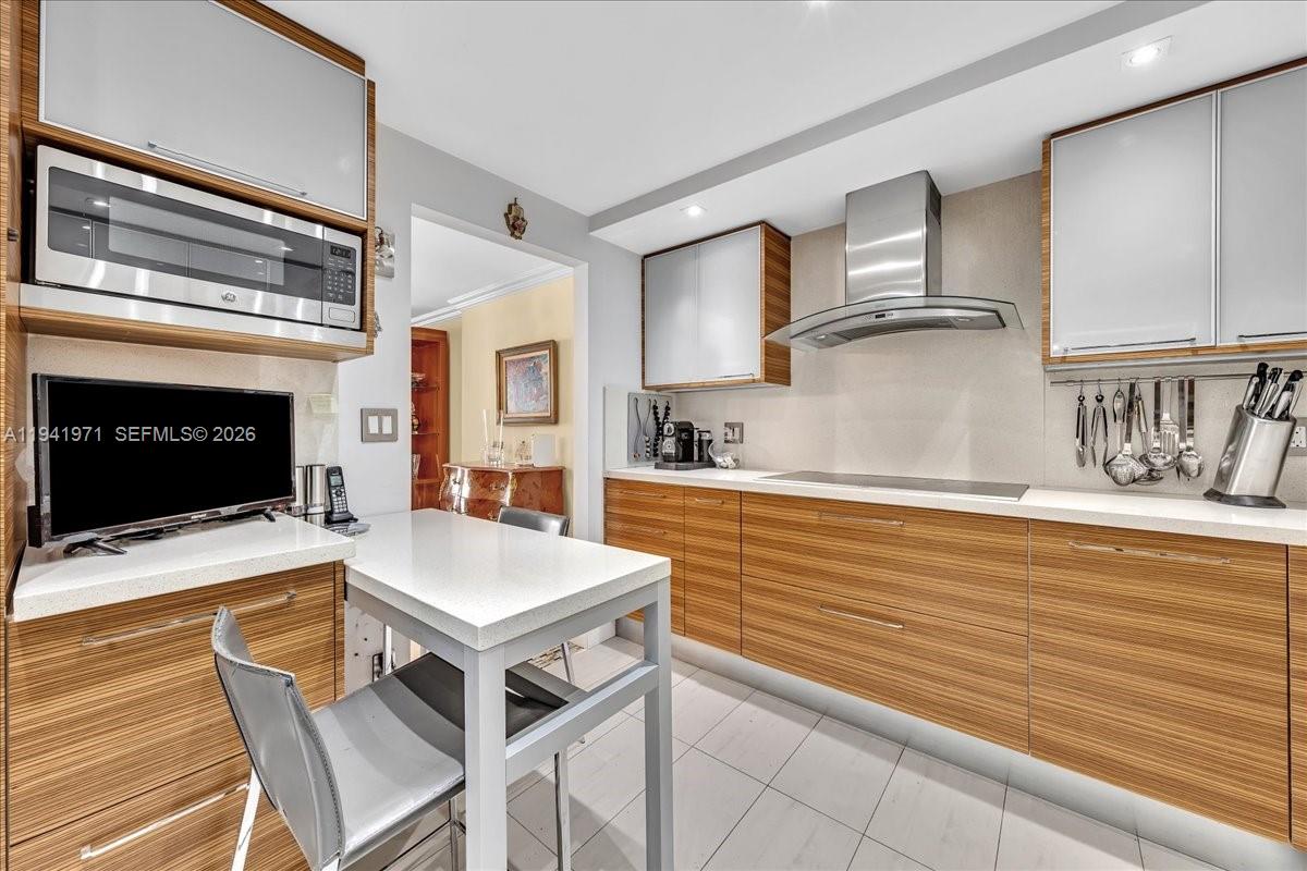 8877 Collins Ave #PH-2 Surfside, FL 33154