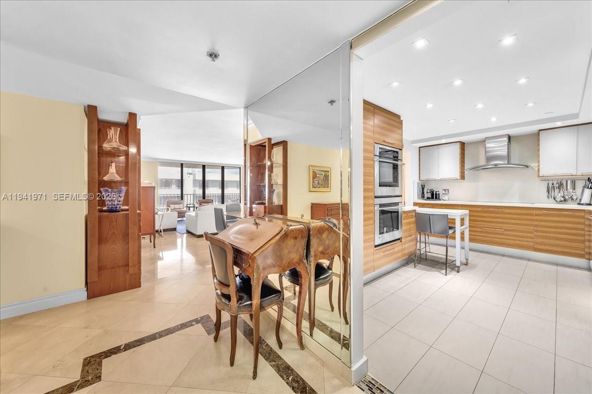 8877 Collins Ave #PH-2 Surfside, FL 33154