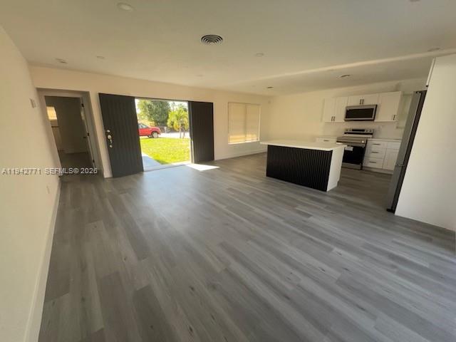 275 NE 173rd North Miami Beach, FL 33162