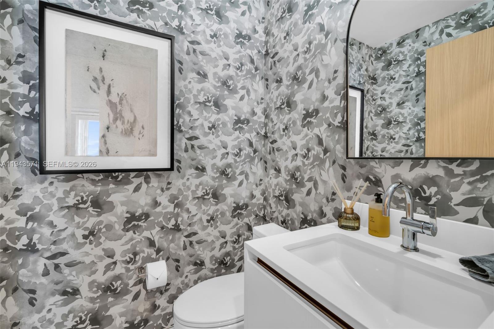 900 N Ocean Blvd #1605 Pompano Beach, FL 33062