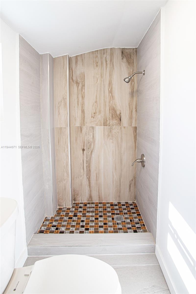 2620 SW 9th St Miami, FL 33135