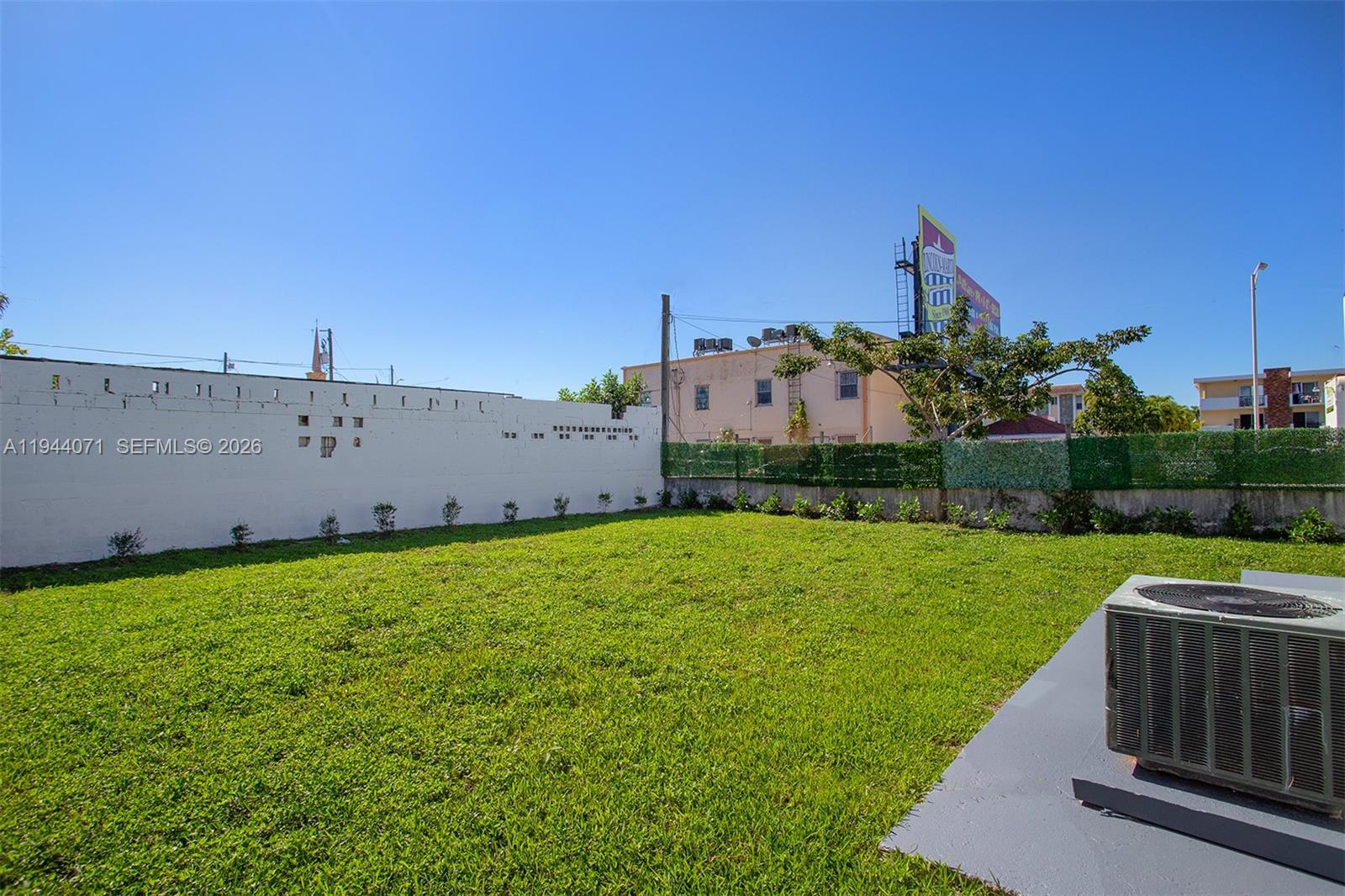 2620 SW 9th St Miami, FL 33135