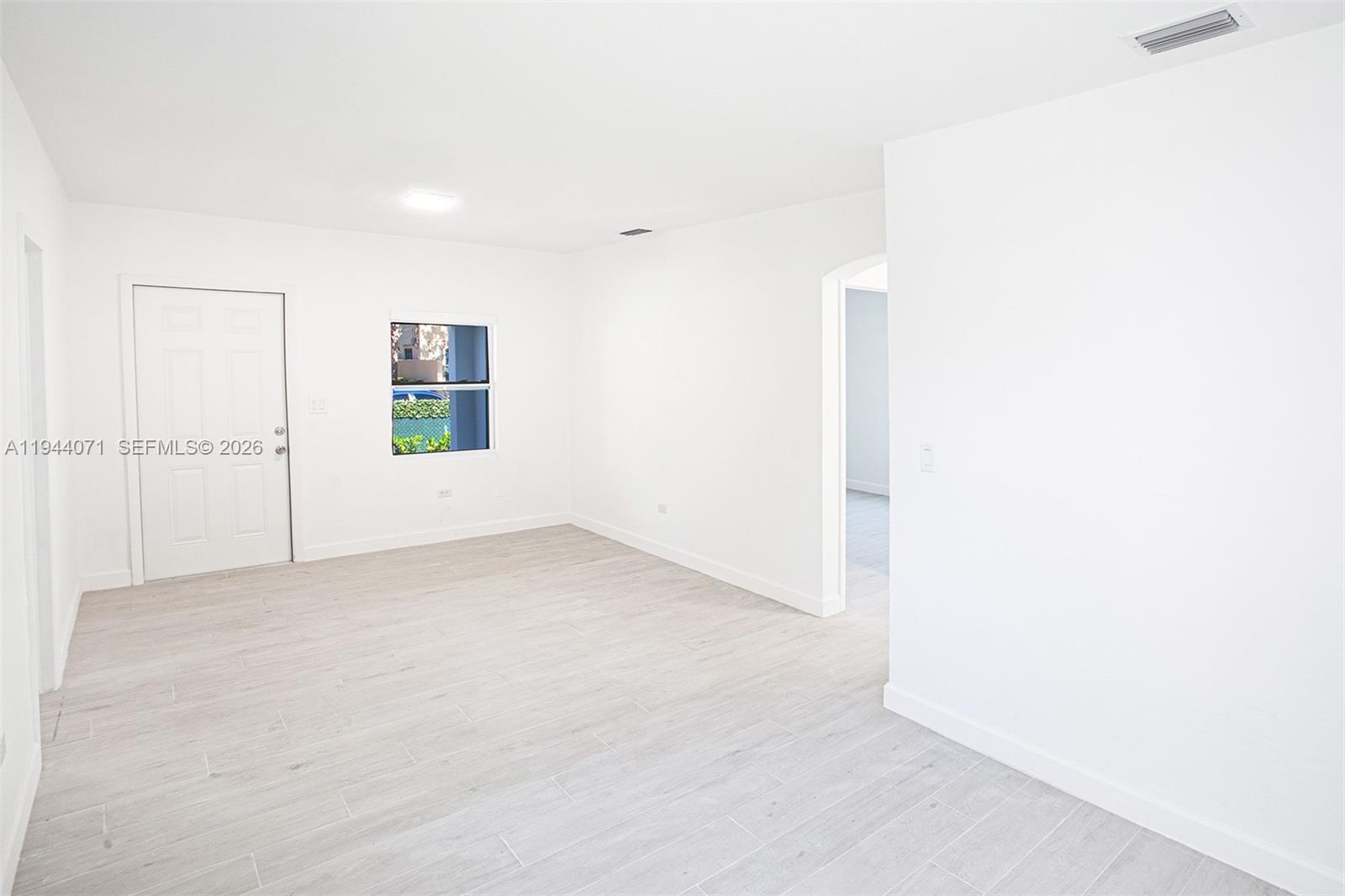 2620 SW 9th St Miami, FL 33135