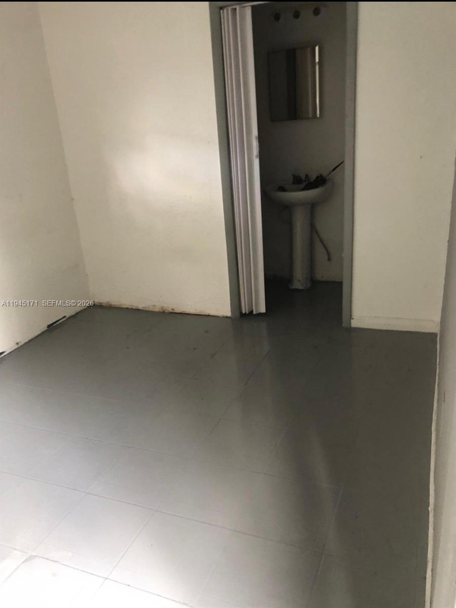 1300 Marseille Dr Miami Beach, FL 33141